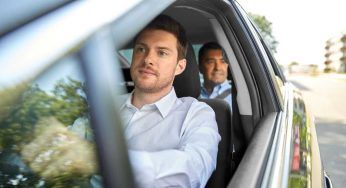Viaggio in auto, si consuma di più con i finestrini aperti o chiusi?